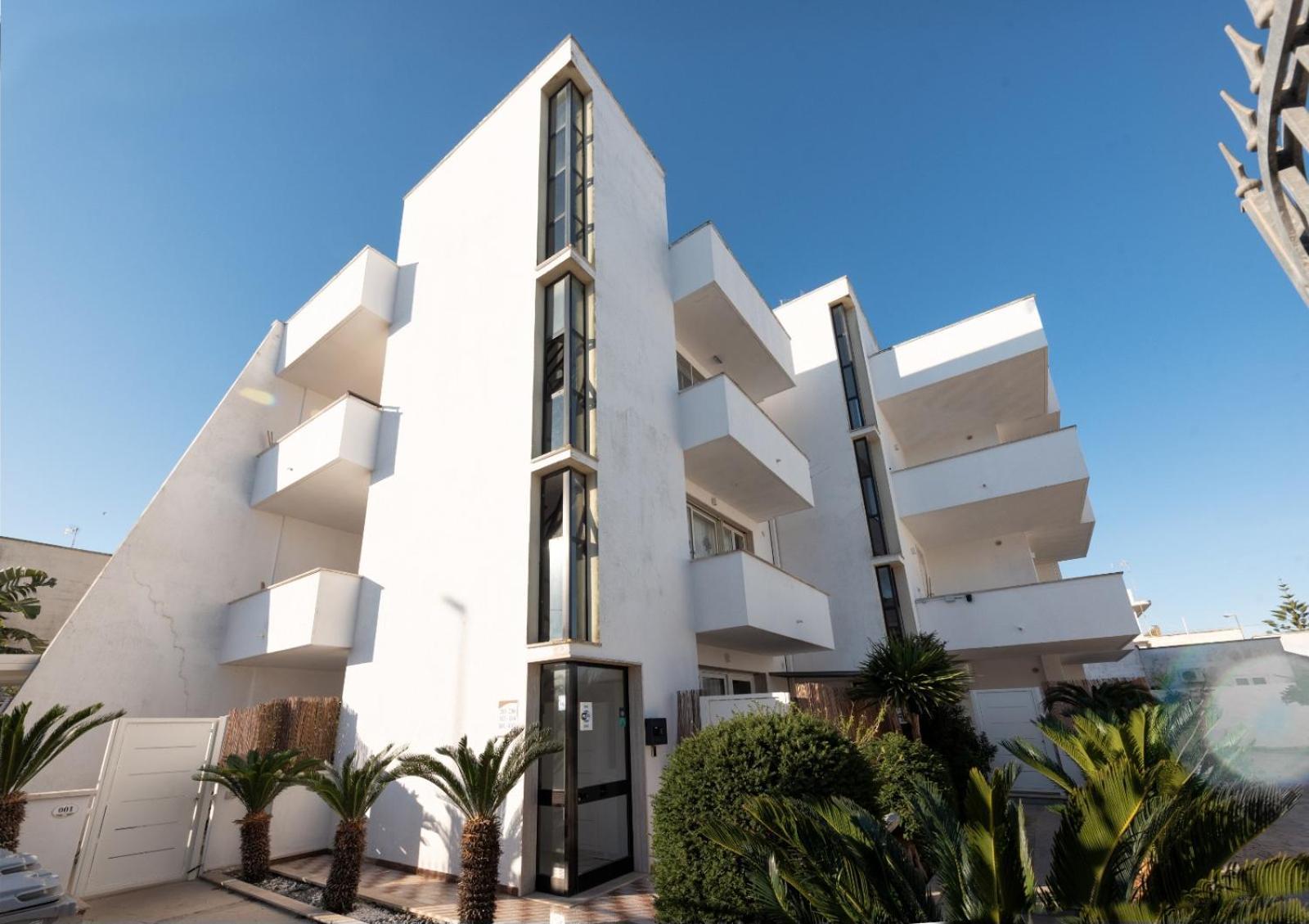 Infinity Residence Con Parcheggio Порто-Чезарео Екстер'єр фото