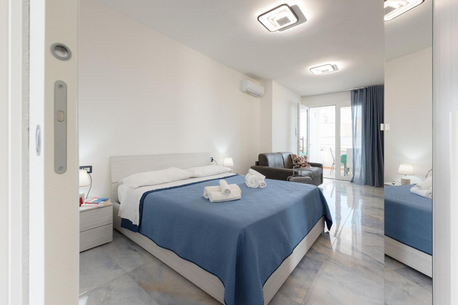 Infinity Residence Con Parcheggio Порто-Чезарео Екстер'єр фото
